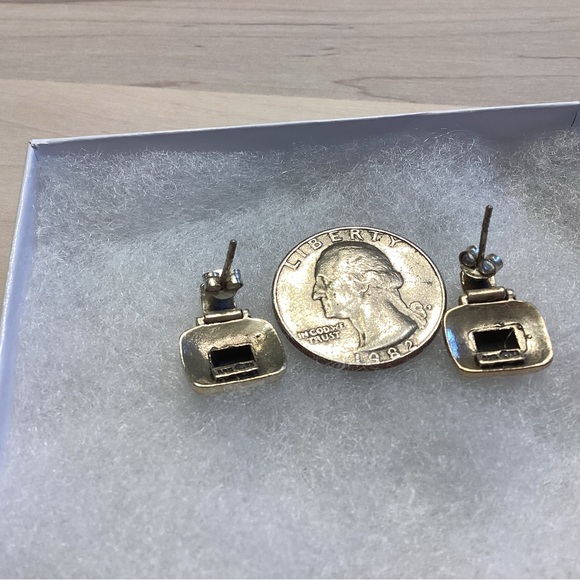 Sterling silver and black onyx earrings - Picture 4 of 4